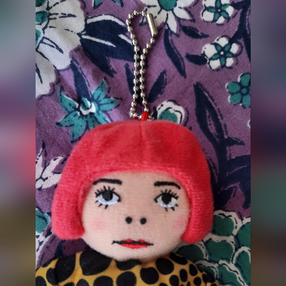 【READ ! 】NWT, YAYOI KUSAMA plush Keychain - Picture 2 of 3